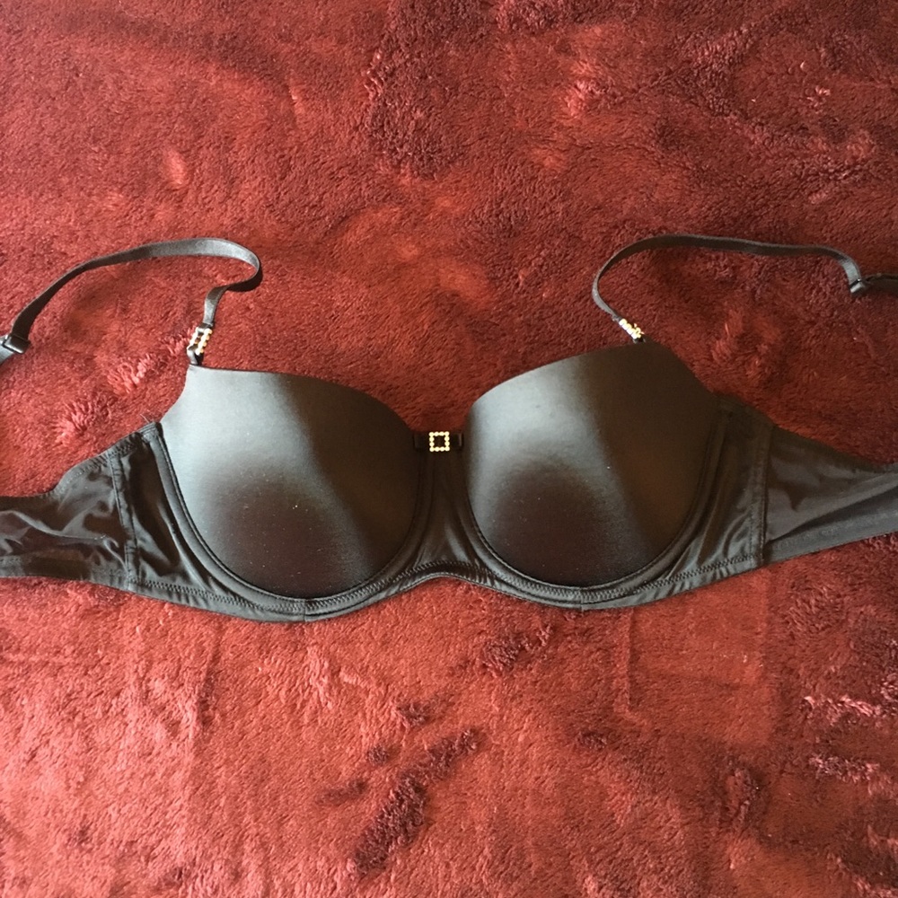 Victoria’s Secret Black bra